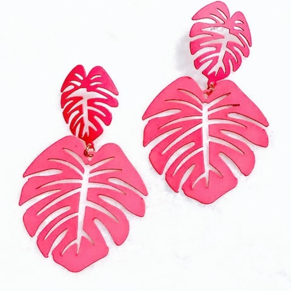 TROPICAL OASIS MATTE HOT CORAL PINK MONSTERA LEAF DROP EARRINGS - Picture 1 of 3